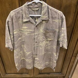 Tommy Bahama Button Down